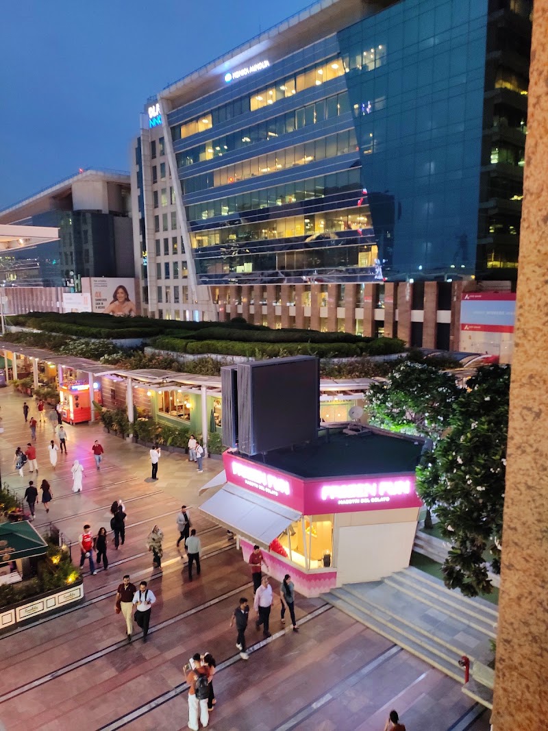 Olly - Olly Shop #101, near Building #8 . CyberHub, DLF Cyber City, DLF Phase 2, Sector 24, Gurugram, Haryana 122002, India