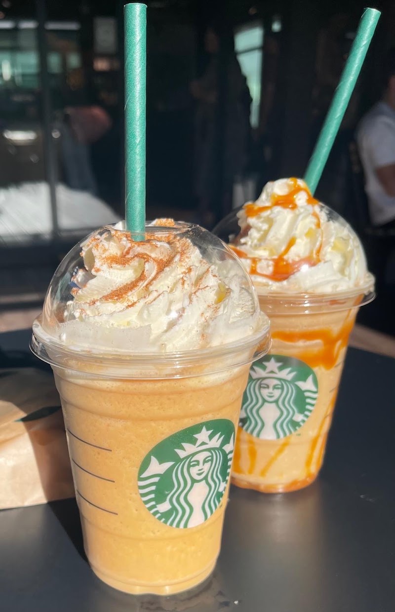 Starbucks Terrace - Starbucks Terrace, Josep Tarradellas Barcelona-El Prat Airport, Terminal T1, 08820 Barcelona, Spain