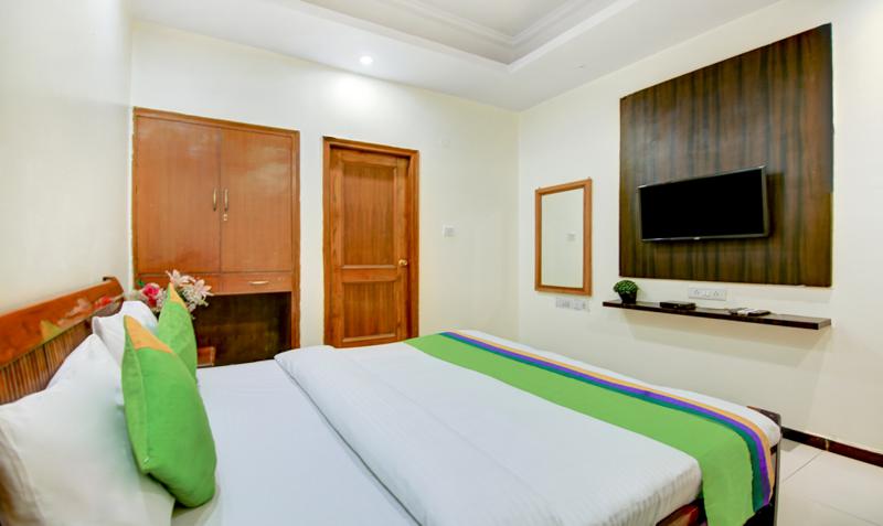 The Residency By Premium INN - The Residency By Premium INN Premium inn sector 15, metro pillar no 32, above Dilli6 restaurant, opposite Priya Gold Biscuts, FactoryNaya Bans, Naya Bans Village, Sector 15, Noida, Uttar Pradesh 201301, India