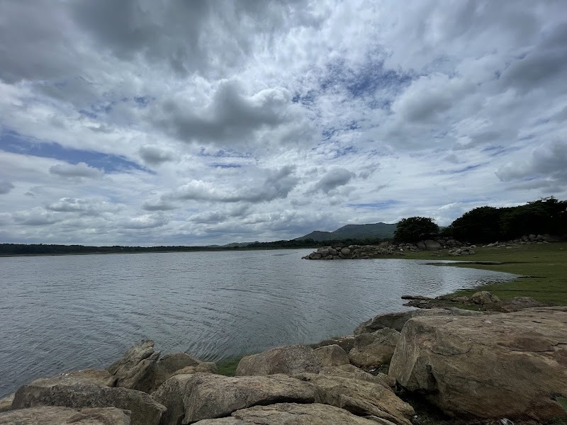 Mavathuru Lake (Mavathuru Kere) - Mavathuru Lake (Mavathuru Kere) HF76+64X, Mavathur, Mavathoor, Karnataka 562121, India