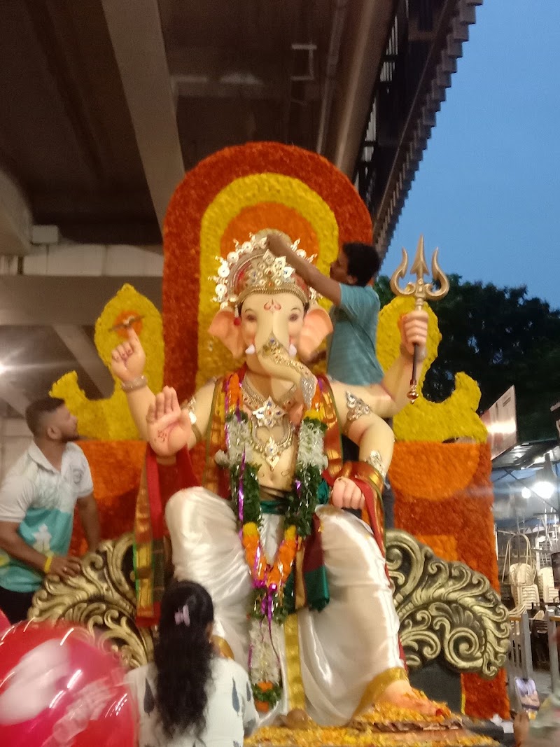 Shree Siddhivinayak Mandir - Shree Siddhivinayak Mandir 4RVM+X9P, New Link Rd, Ganesh Nagar, Adarsh Nagar, Jogeshwari West, Mumbai, Maharashtra 400102, India