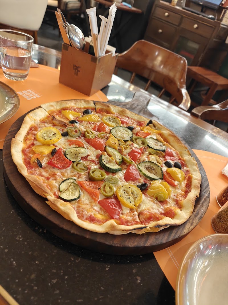 Delhi Club House - Delhi Club House T1-109 Plaza, Golf Course Rd, Horizon Colony, DLF Phase 5, Sector 43, Gurugram, Haryana 122009, India