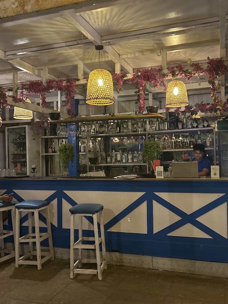 Zorba Vibes - Zorba Vibes Ashvem Beach, Road, opposite Wellnessinn, Mandrem, Goa 403527, India