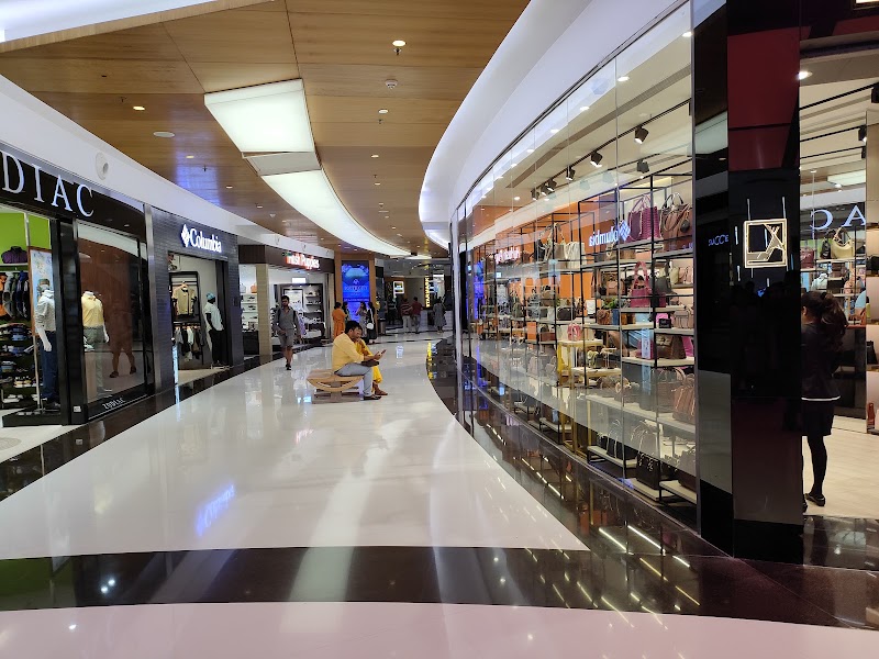 South City Mall - South City Mall 375, Prince Anwar Shah Rd, South City Complex, Jadavpur, Kolkata, West Bengal 700068, India