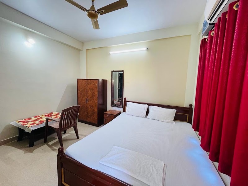 Hotel Lovely star Inn - Hotel Lovely star Inn, C-5, Baliapanda Rd, near lucky india, near Sagar vihar, Baliapanda Housing Board Colony, Puri, Odisha 752001, India