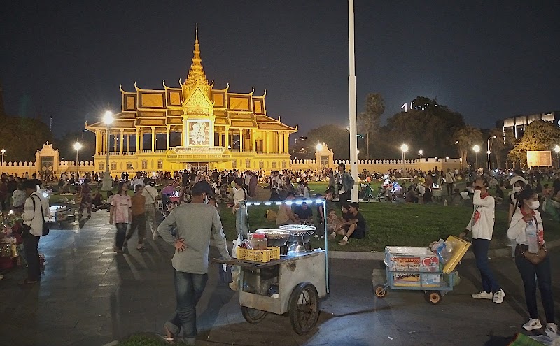 Preah Sisowath Quay - Preah Sisowath Quay, Phnom Penh, Cambodia