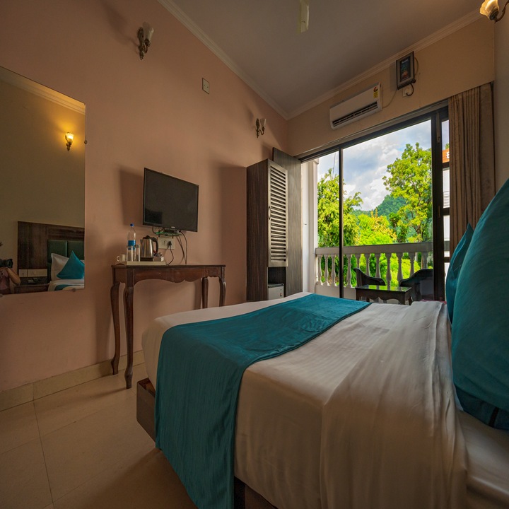 Hotel Rishikesh Grand - Hotel Rishikesh Grand 48JF+PGH, Badrinath Marg, Tapovan, Rishikesh, Uttarakhand 249192, India