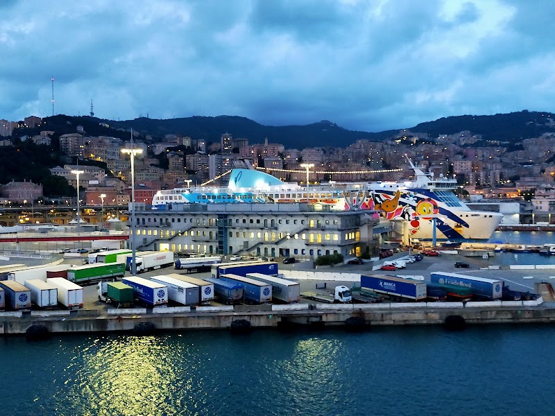Porto di Genova - Terminal Traghetti - Porto di Genova - Terminal Traghetti, Piazzale dei Traghetti Iqbal Masih, 16126 Genova GE, Italy