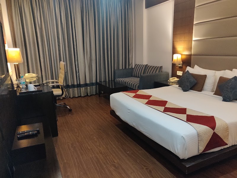 Golden Tulip Essential - Golden Tulip Essential, District Center, Sub Plot Street Number 1C, Janakpuri, near Deen Dayal Upadhyay Hospital, Hari Enclave, Hari Nagar, New Delhi, Delhi, 110064, India
