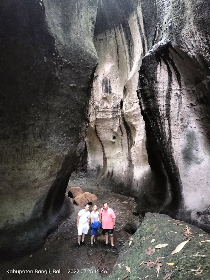 Tukad Cepung Waterfall - Tukad Cepung Waterfall Jl. Tembuku, Tembuku, Kec. Tembuku, Kabupaten Bangli, Bali 80671, Indonesia
