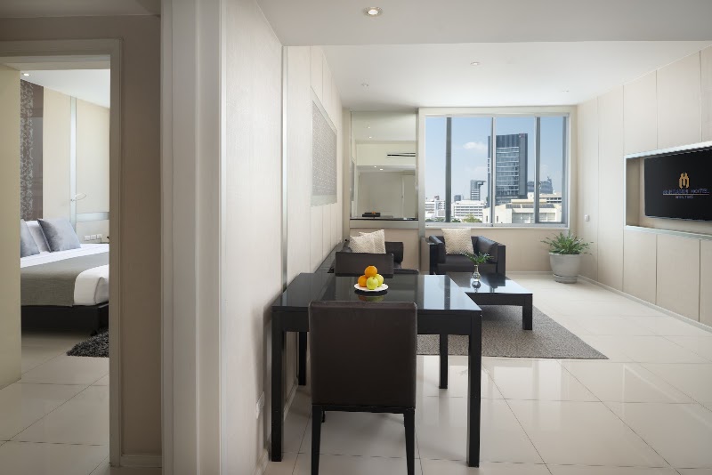 Mandarin Hotel Bangkok, managed by Centre Point - Mandarin Hotel Bangkok, managed by Centre Point, 662 Thanon Rama IV, Khwaeng Maha Phruttharam, Khet Bang Rak, Krung Thep Maha Nakhon 10500, Thailand