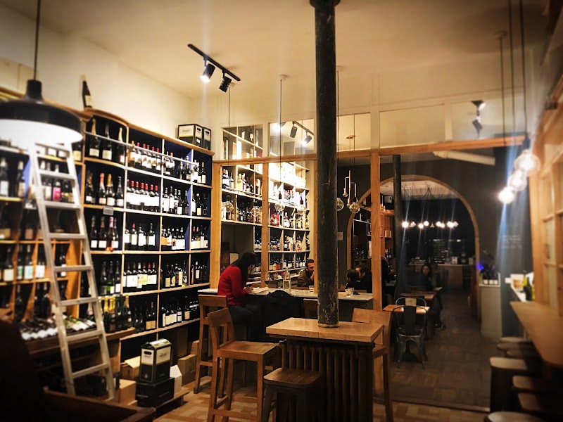 La Cave de Belleville - La Cave de Belleville, 51 Rue de Belleville, 75019 Paris, France