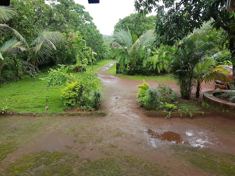 Dhuri Homestay - Dhuri Homestay, VMWH+FM2, Bowlekar wadi, Math, Maharashtra 416516, India