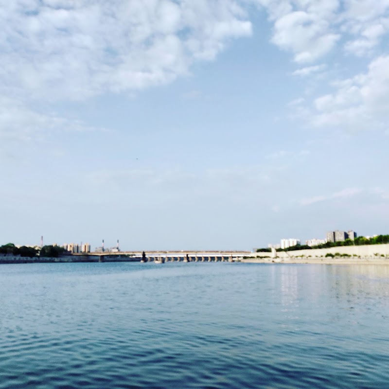 Sabarmati Riverfront Subhash Bridge View Point - Sabarmati Riverfront Subhash Bridge View Point, 3H5M+GQW, Dudheshwar, Ahmedabad, Gujarat 380004, India