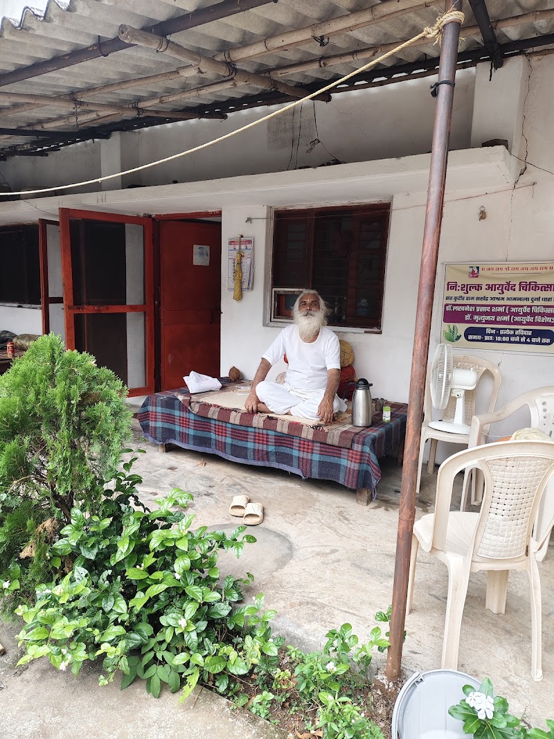 Sant kuti - Sant kuti MQXF+82, Gaurella, Chhattisgarh 495117, India