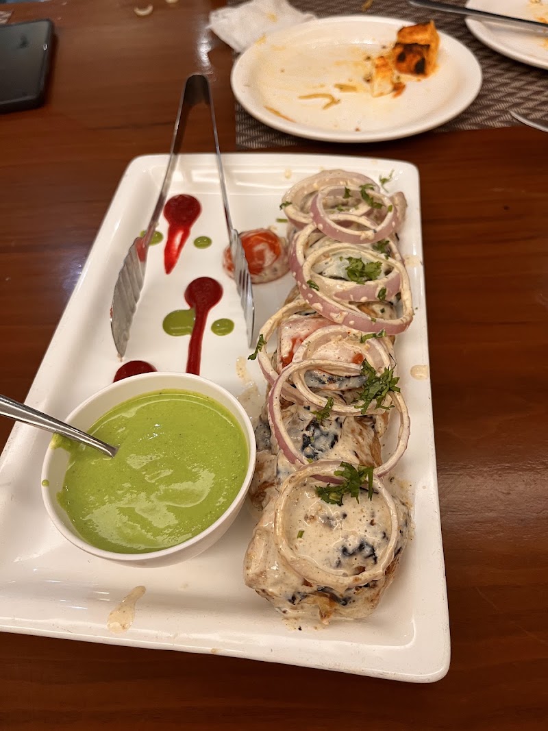 Hype Restaurant - Hype Restaurant Ground floor, Supertech Building, C Block, Phase 2, Industrial Area, Sector 62, Noida, Uttar Pradesh 201309, India