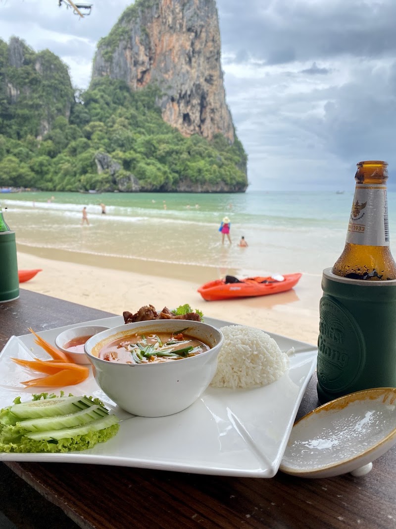 Railay West Beach - Railay West Beach 2R7P+7RP, Ao Nang, Mueang Krabi District, Krabi 81000, Thailand
