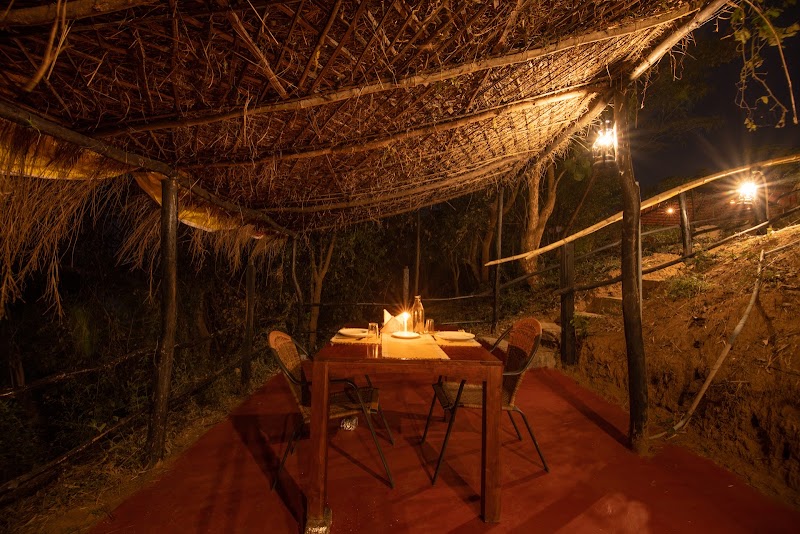 Greetoe Camp Panna - Greetoe Camp Panna, Ken river edge (kachar), raneh fall Rd, Near Panna Tiger Reserve Village Badata, Khajuraho, Basata, Madhya Pradesh 471101, India