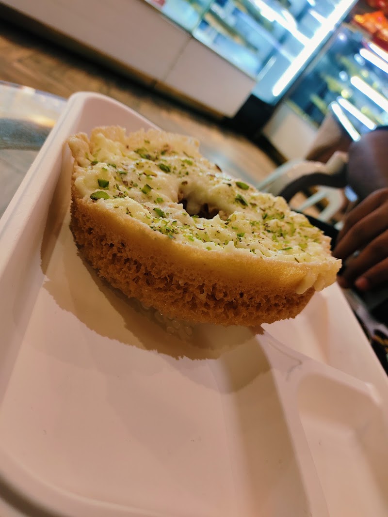 New Delhi Sweets - New Delhi Sweets, near Raja Raghuraj Singh Stadium, near Bilaspur, Masanganj, Telipara, Chhattisgarh 495001, India