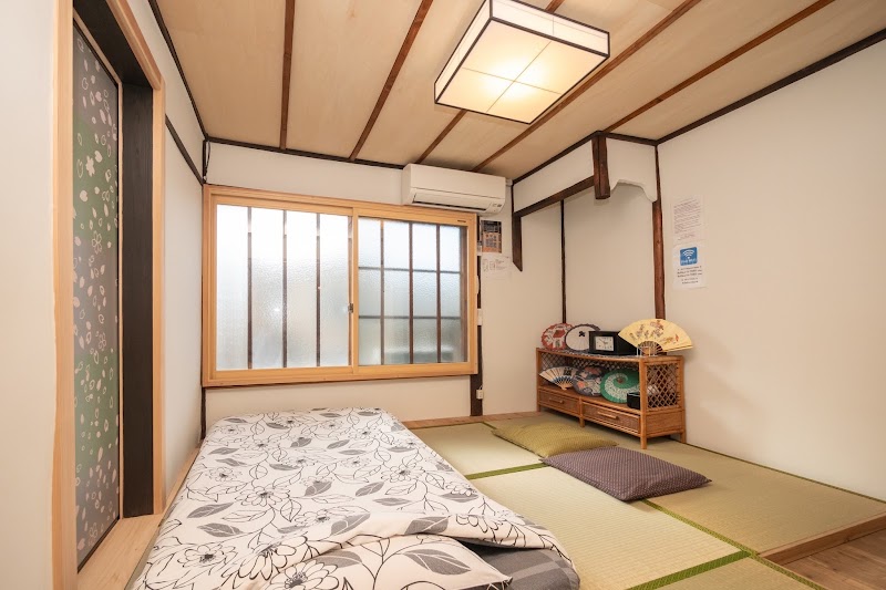 One world inn - One world inn 30-1 Mibukayōgoshochō, Nakagyo Ward, Kyoto, 604-8811, Japan