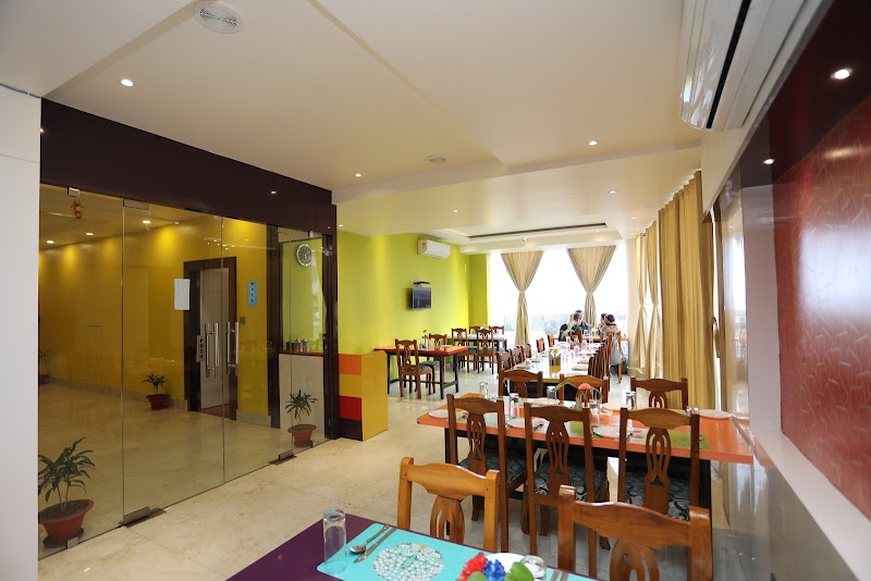 ହଉଟେଲ୍ ସ୍ୱୀମୀଙ୍ଗ Hotel Swimming - ହଉଟେଲ୍ ସ୍ୱୀମୀଙ୍ଗ Hotel Swimming Swargadwar Road, QRR6+RJR, New Marine Drive Rd, Goudabad Sahi, Puri, Odisha 752001, India