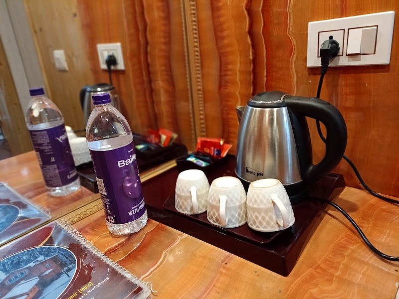 Hotel Mama Palace - Hotel Mama Palace Gulmarg, 193403