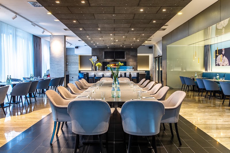 Radisson Blu Hotel, Cologne - Radisson Blu Hotel, Cologne Radisson Blu Hotel, Messe-Kreisel 3, 50679 Köln, Germany