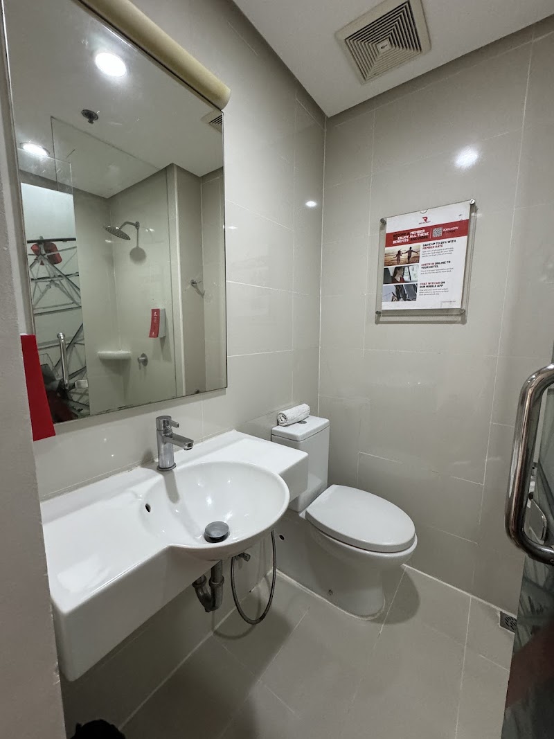 Red Planet Manila Aseana City - Red Planet Manila Aseana City, Lot 38, Block 2, Bradco Ave, Aseana City, Parañaque, 1700 Metro Manila, Philippines