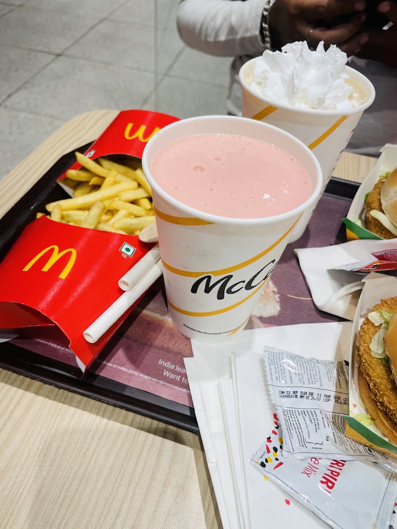 McDonald's - McDonald's G6 Magneto Mall, Ground Floor Maharshi Valmiki Ward, Great Eastern Rd, VIP Chowk, Raipur, Chhattisgarh 492001, India