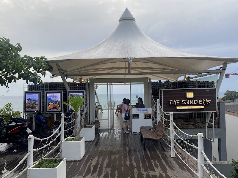 The Sundeck - The Sundeck, 228 Koktanod Rd, Tambon Karon, Amphoe Mueang, Chang Wat Phuket 83000, Thailand