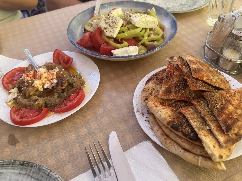 Restaurant - Grill House Vassilis - Restaurant - Grill House Vassilis, Sfiggos 13, Athina 117 45, Greece