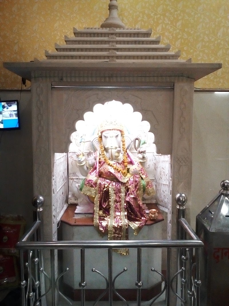 Hanuman Mandir - Hanuman Mandir F2FW+QRW HUDA Market, Sector 14, Back side Rd Om Sweets, DLF Colony, Sector 14, Gurugram, Haryana 122007, India