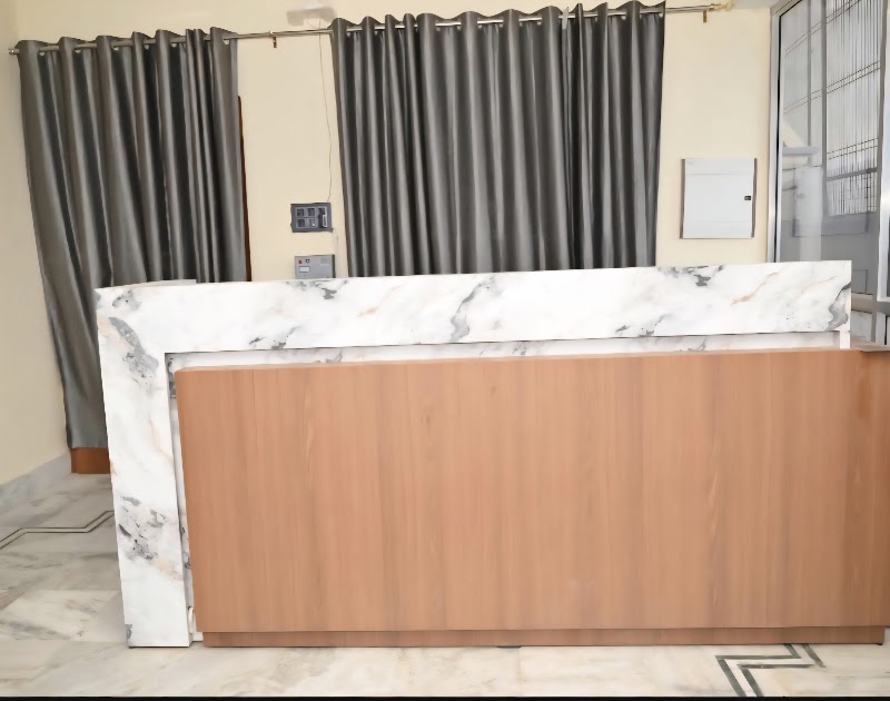 De Classico Hotel - De Classico Hotel, R53X+96R Govind Kripa 3, 4/89, Nirmochan Chauraha Rd, opp. Barai Mandir, Tulsi Nagar, Ayodhya, Uttar Pradesh 224123, India