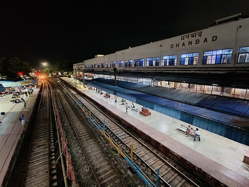 Dhanbad Junction - Dhanbad Junction Pandey Muhalla, Dhanbad, Jharkhand 826001, India