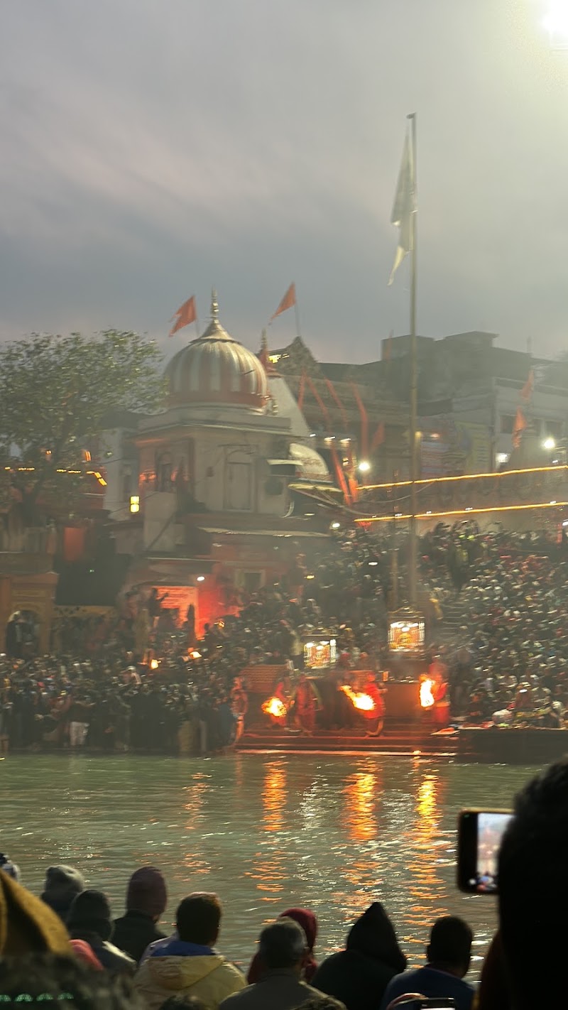 Ganga Aarti Viewing Spot - Ganga Aarti Viewing Spot X54C+GFQ, Har Ki Pauri, Haridwar, Uttarakhand 249401, India