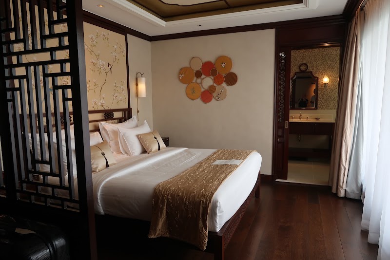 Heritage Line I Refined Waterway Voyages [Guest Lounge at Tuan Chau Marina, Halong Bay] - Heritage Line I Refined Waterway Voyages [Guest Lounge at Tuan Chau Marina, Halong Bay], Kiosk no. 6, Ngọc Châu, Street, Tuần Châu, Quảng Ninh 200000, Vietnam