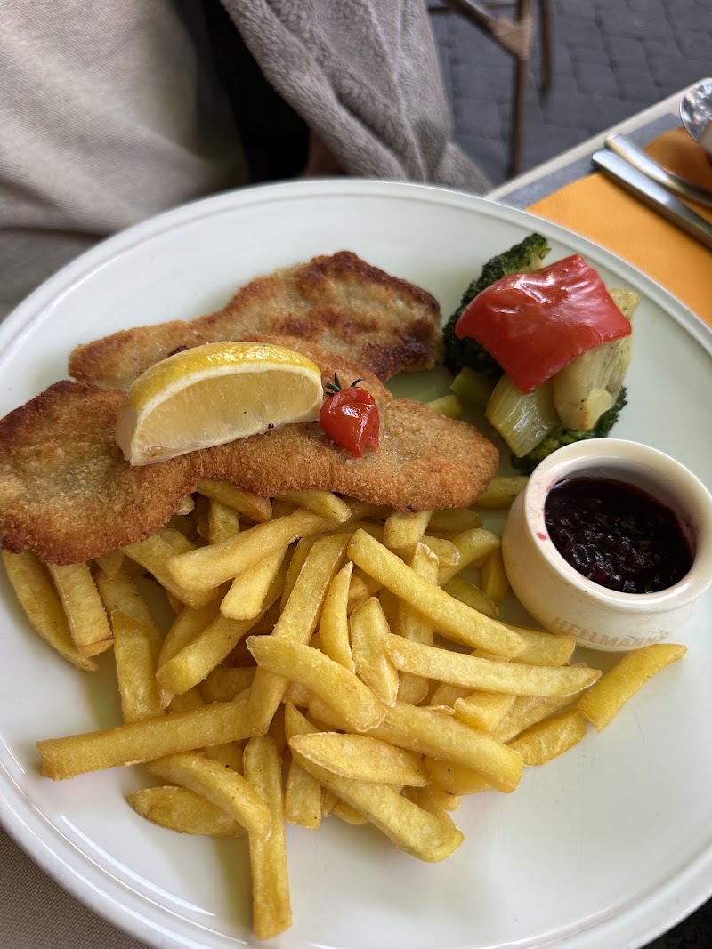 Café de Paris - Café de Paris Marktgasse 14, 3800 Interlaken, Switzerland