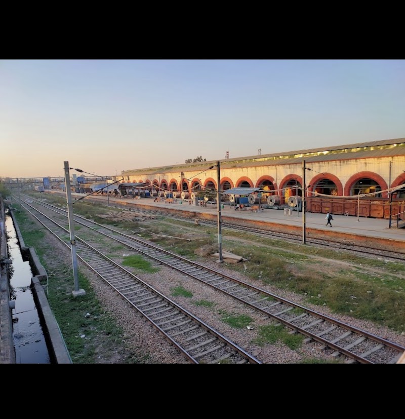 Ghaziabad Railway Station - Ghaziabad Railway Station, 224, Bhur Bharat Nagar, Railway Colony, Madhopura, Ghaziabad, Uttar Pradesh 201009, India