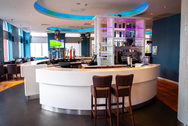 Ramada by Wyndham Belfast City Centre - Ramada by Wyndham Belfast City Centre 20 Talbot St, Belfast BT1 2LD, UK