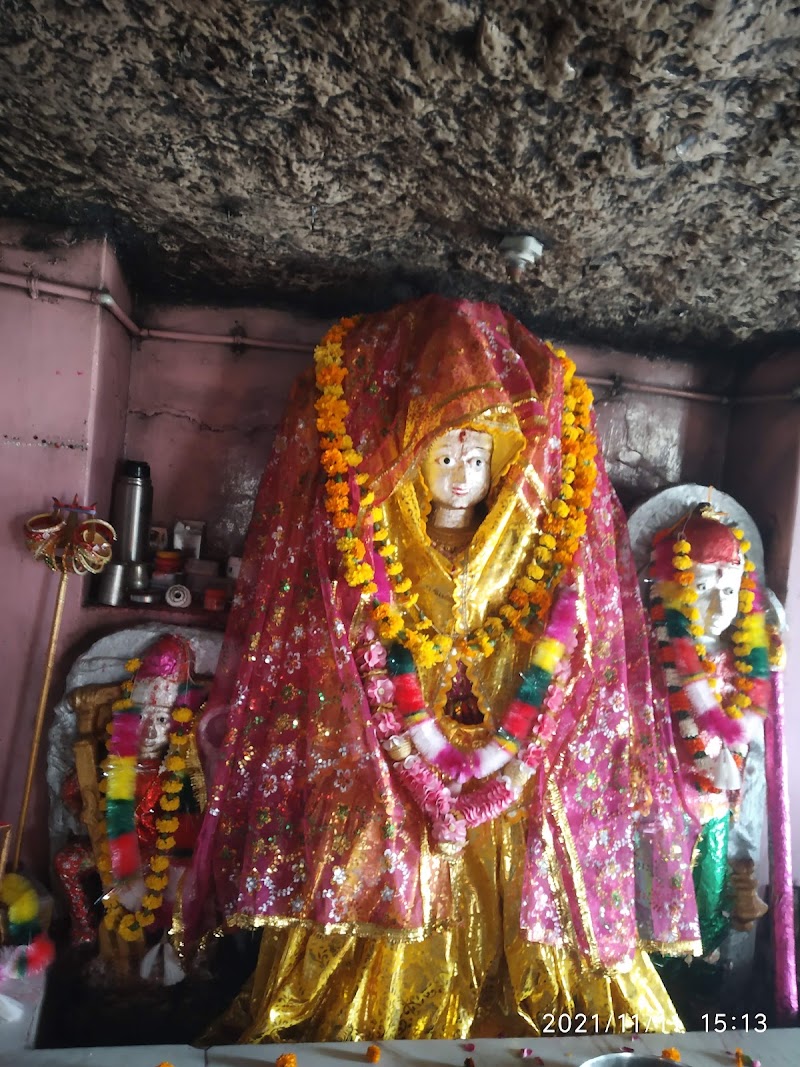 Devgiri Temple - देवगिरि माता जी का मंदिर - Devgiri Temple - देवगिरि माता जी का मंदिर, Devgiri hills, gaon, near Mori, Sena, Jawai Bandh, Rajasthan 306126, India