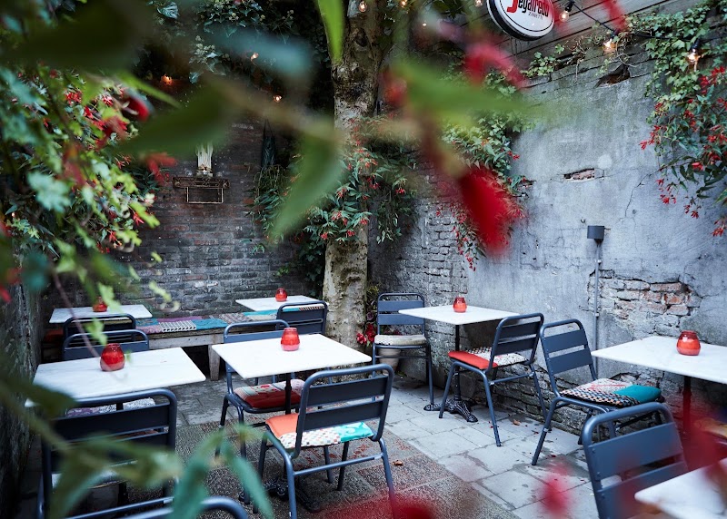 NUL73 Lunch en Diner Café - NUL73 Lunch en Diner Café Torenstraat 9, 5211 KK 's-Hertogenbosch, Netherlands