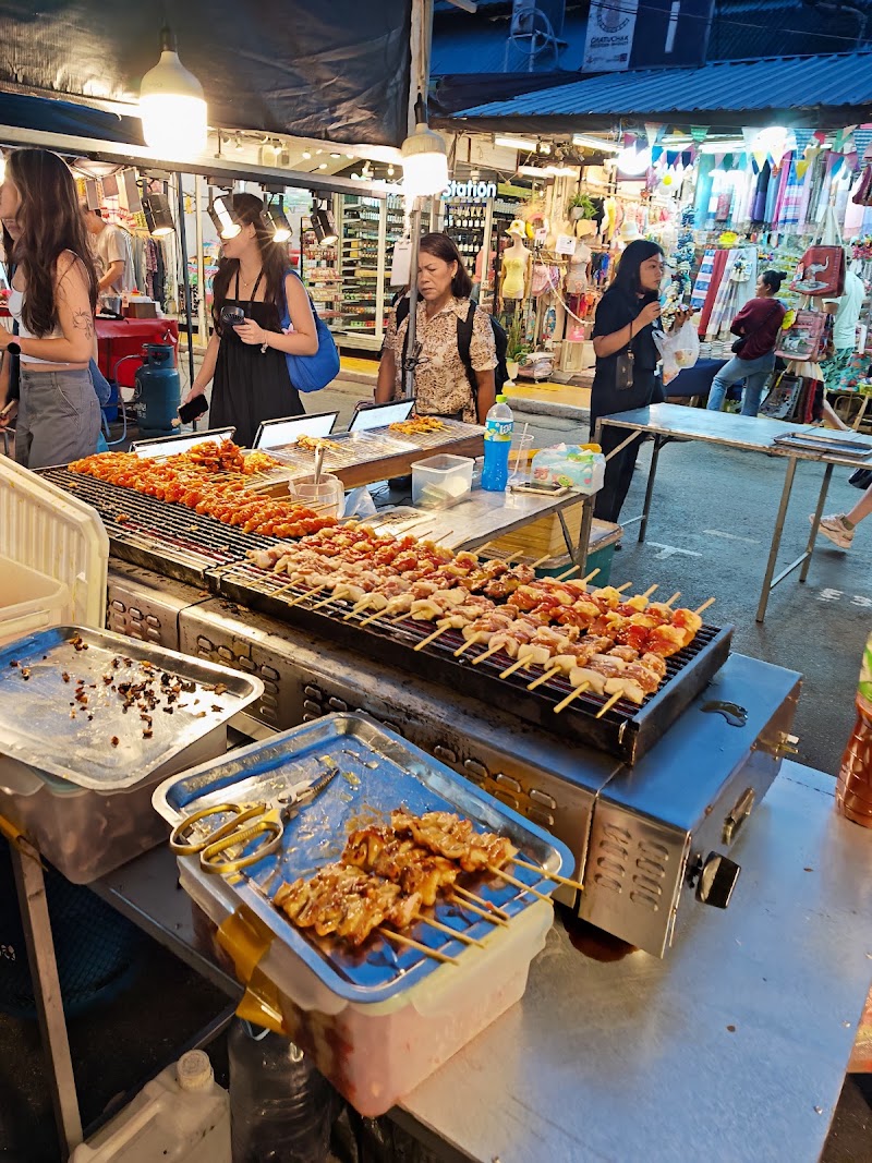 Chatuchak Weekend Market - Chatuchak Weekend Market 587, 10 Kamphaeng Phet 2 Rd, Khwaeng Chatuchak, Khet Chatuchak, Krung Thep Maha Nakhon 10900, Thailand