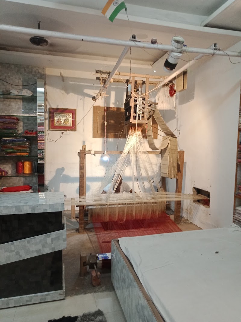 Sarnath Silk Handicraft - Sarnath Silk Handicraft, 13, 14, Dharmapala Rd, Market, Sarnath, Varanasi, Uttar Pradesh 221007, India