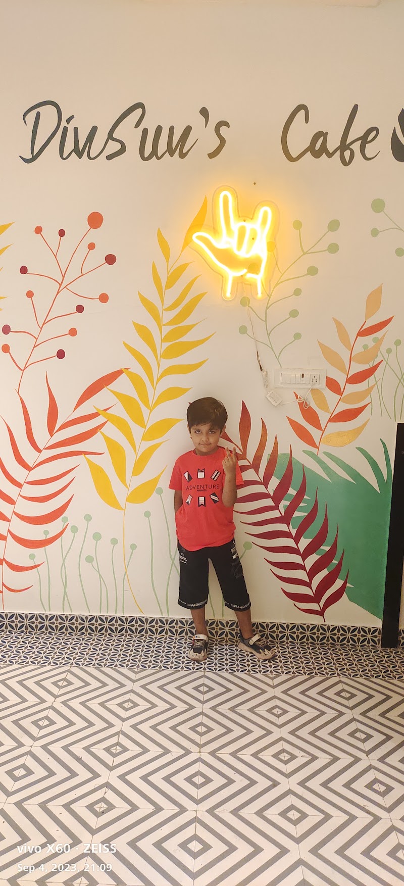 DinSun's Cafe - DinSun's Cafe industrial estate extension, P6A, New Power House Rd, Sector-H, Shastri Nagar, Jodhpur, Rajasthan 342011, India