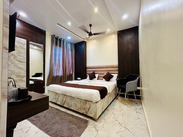 Hotel R K Palace - Hotel R K Palace, Sant Kabir Rd, Kotwali, Varanasi, Uttar Pradesh 221001, India