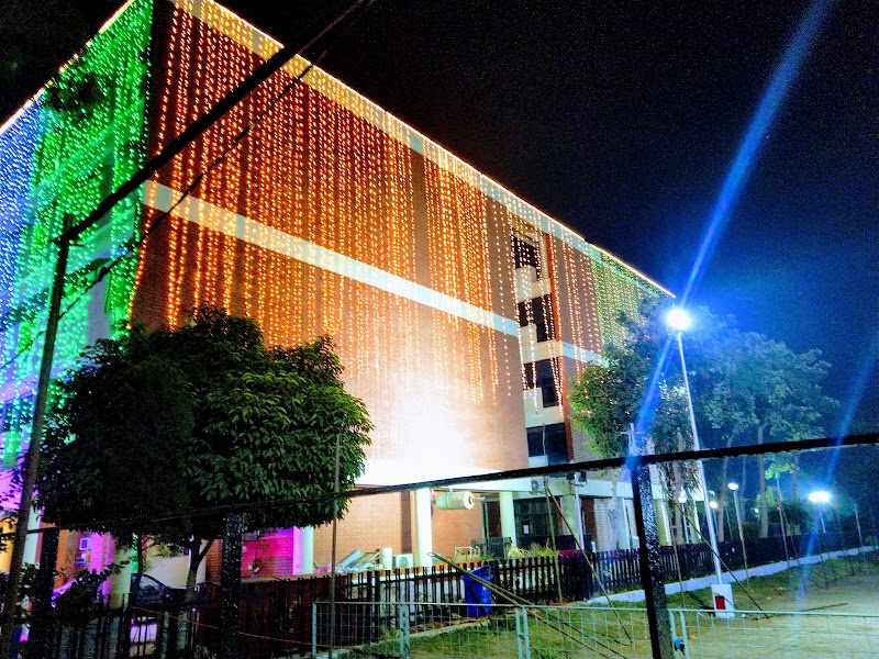 Central Administrative Tribunal Bench - Central Administrative Tribunal Bench, opp. Hotel Shivalik View, 17H, 17C, Sector 17, Chandigarh, 160017, India