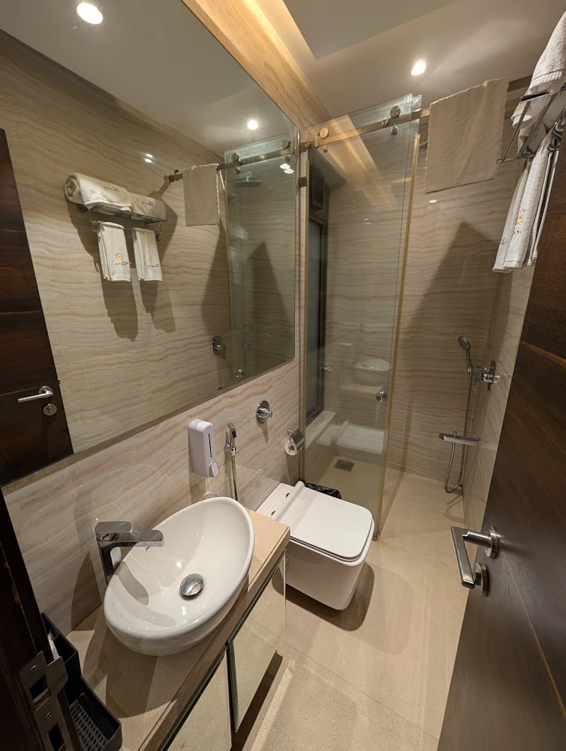 Theory9 - Premium Serviced Apts, Khar - Theory9 - Premium Serviced Apts, Khar Plot No. 764, Samyakth Bliss, 5th Rd, Govind Dham, Khar West, Mumbai, Maharashtra 400052, India