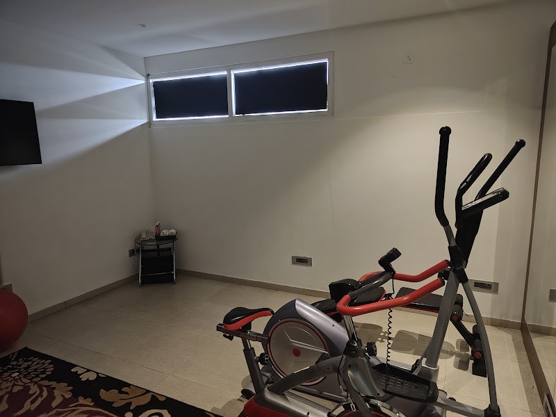 Grand Continent Malleshwaram A Sarovar Portico Affiliate - Grand Continent Malleshwaram A Sarovar Portico Affiliate, No. 18 & 19, 1st Cross, near Mantri square mall, |, Malleshwaram, Bengaluru, Karnataka 560003, India