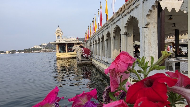 Jagmandir Gul Mahal - Jagmandir Gul Mahal HM9H+2H2, Pichola, Udaipur, Rajasthan 313001, India