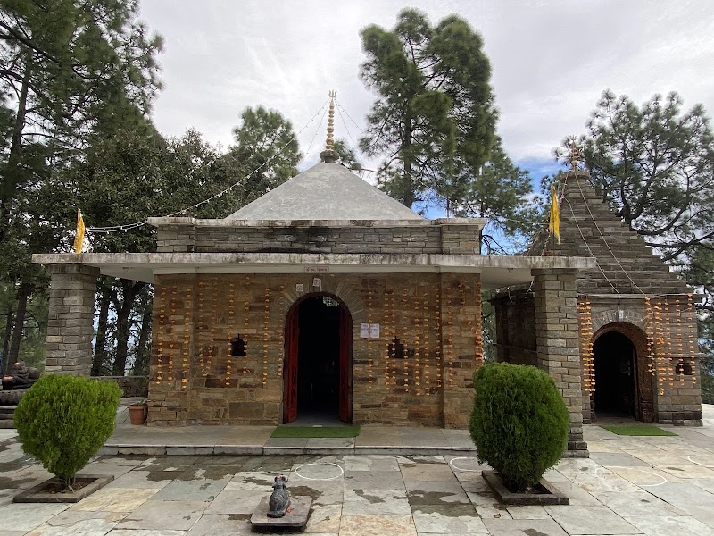 Kasar Devi Mandir - Kasar Devi Mandir, Binsar Road, Kasardevi, Bhaisori, Mat, Uttarakhand 263601, India